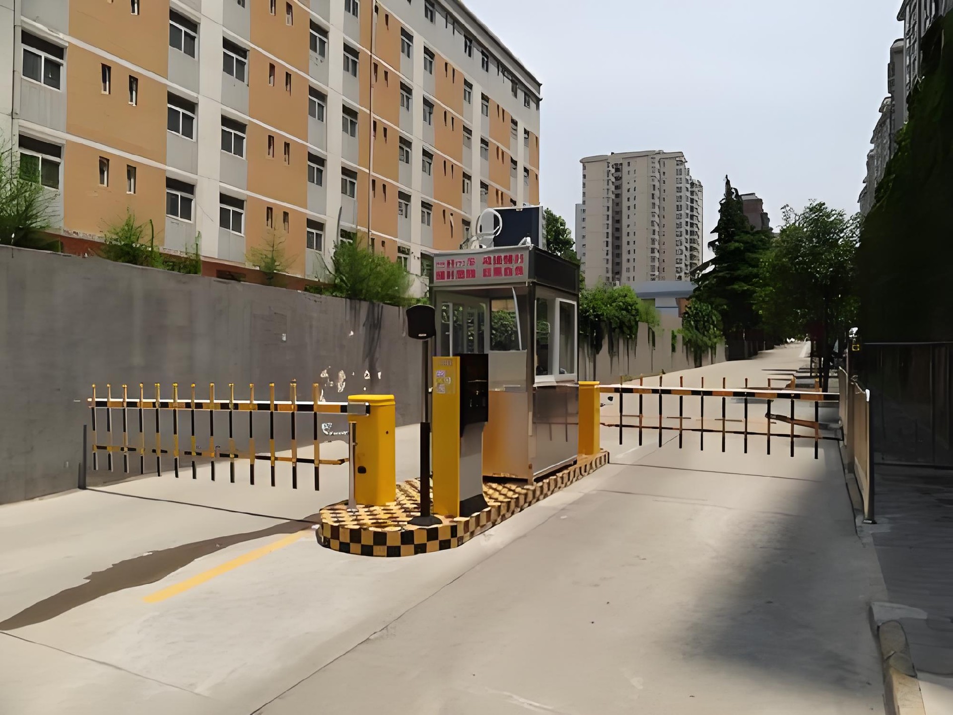 停車場(chǎng)設(shè)備